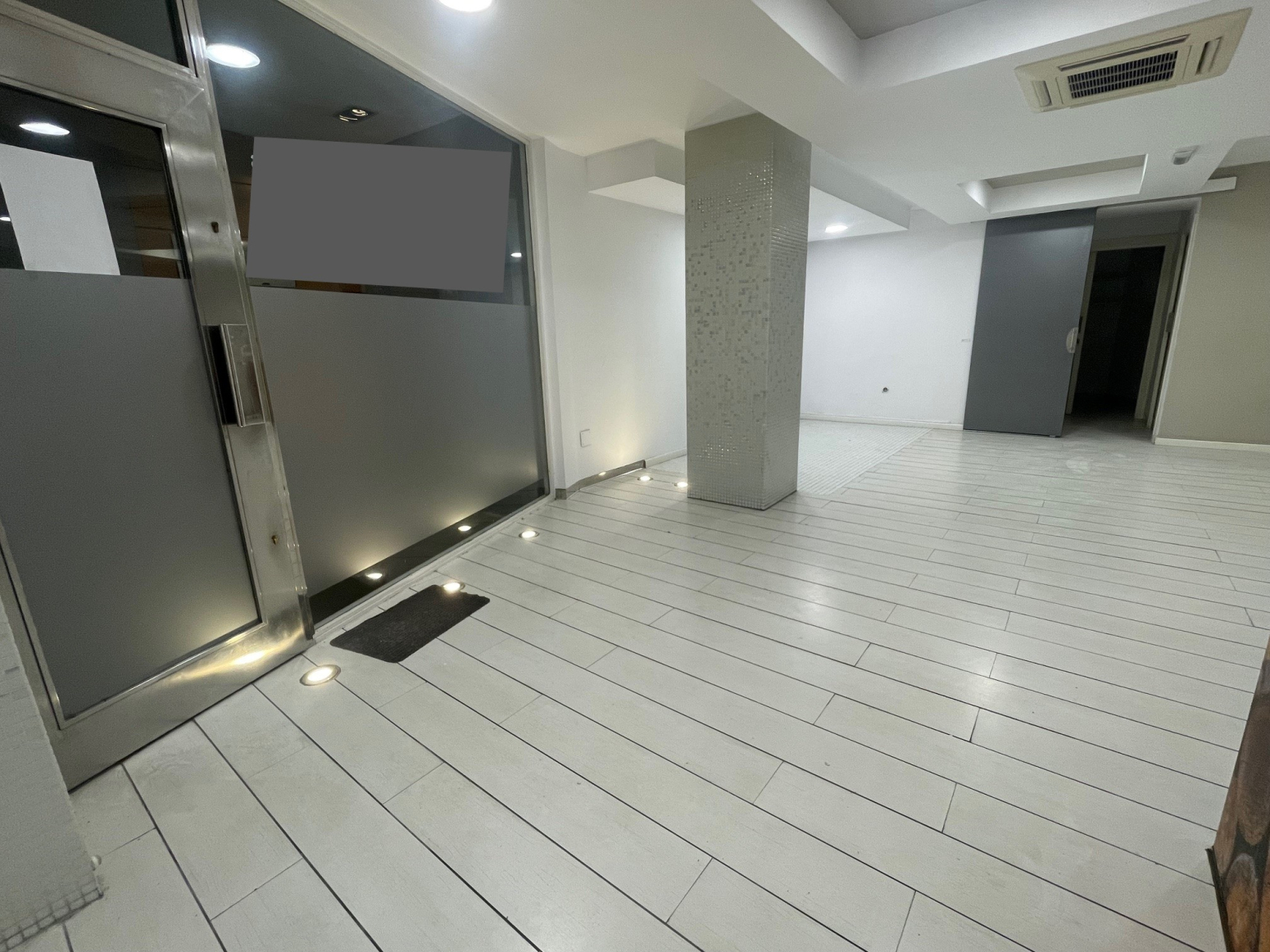 LOCAL COMERCIAL EN JOSE Mª PEREDA, TORRELAVEGA