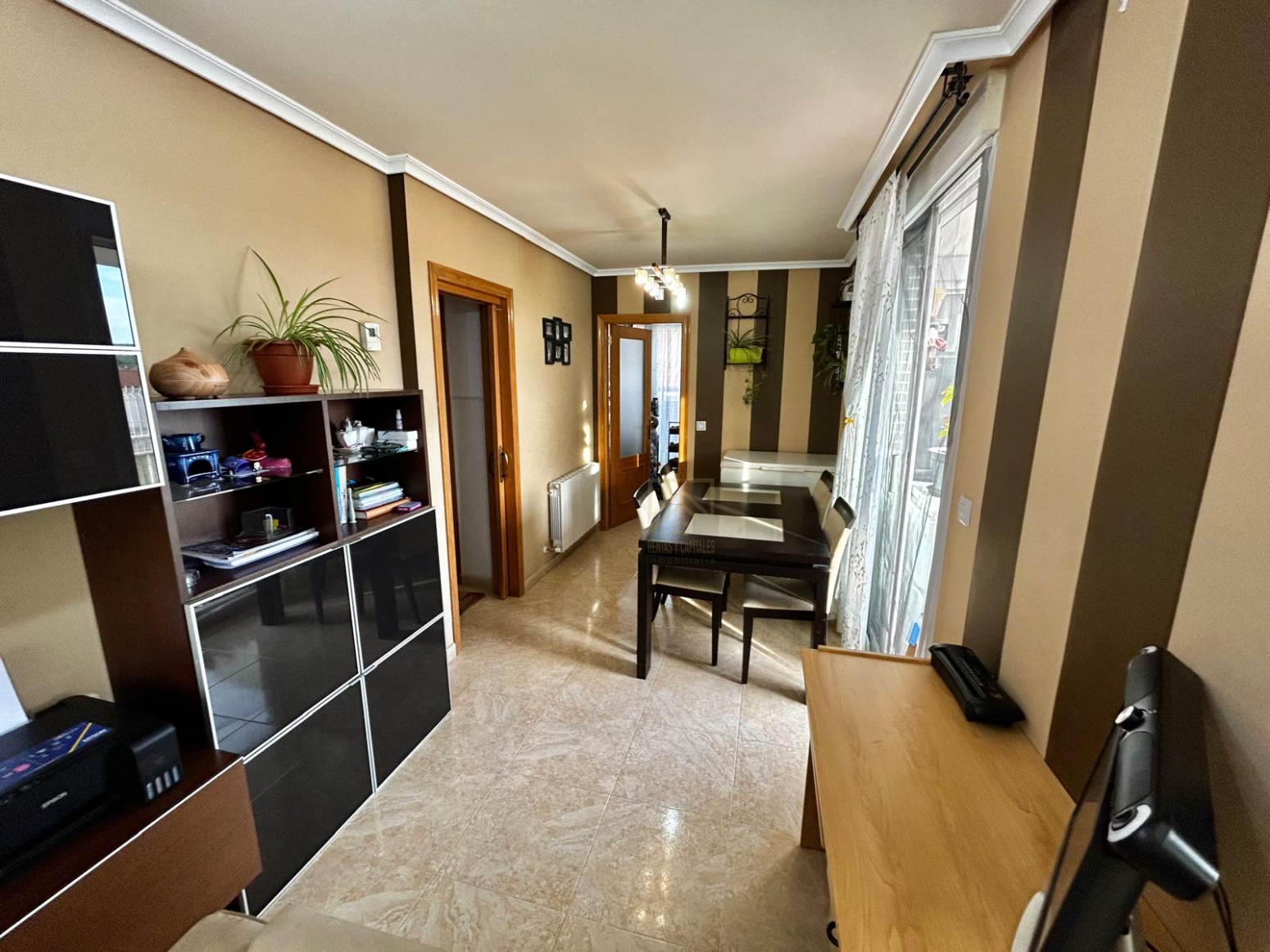 VENTA PISO 3 HABITACIONES EN URB. CON PISCINA EN SAN MIGUEL DE MERUELO