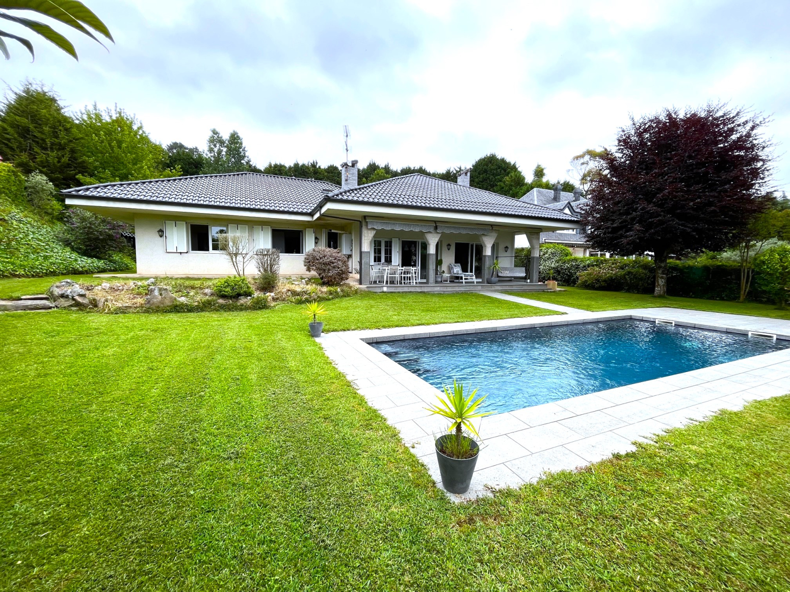 Exclusivo Chalet en Urbanización La Mina, Puente Arce (Cantabria)