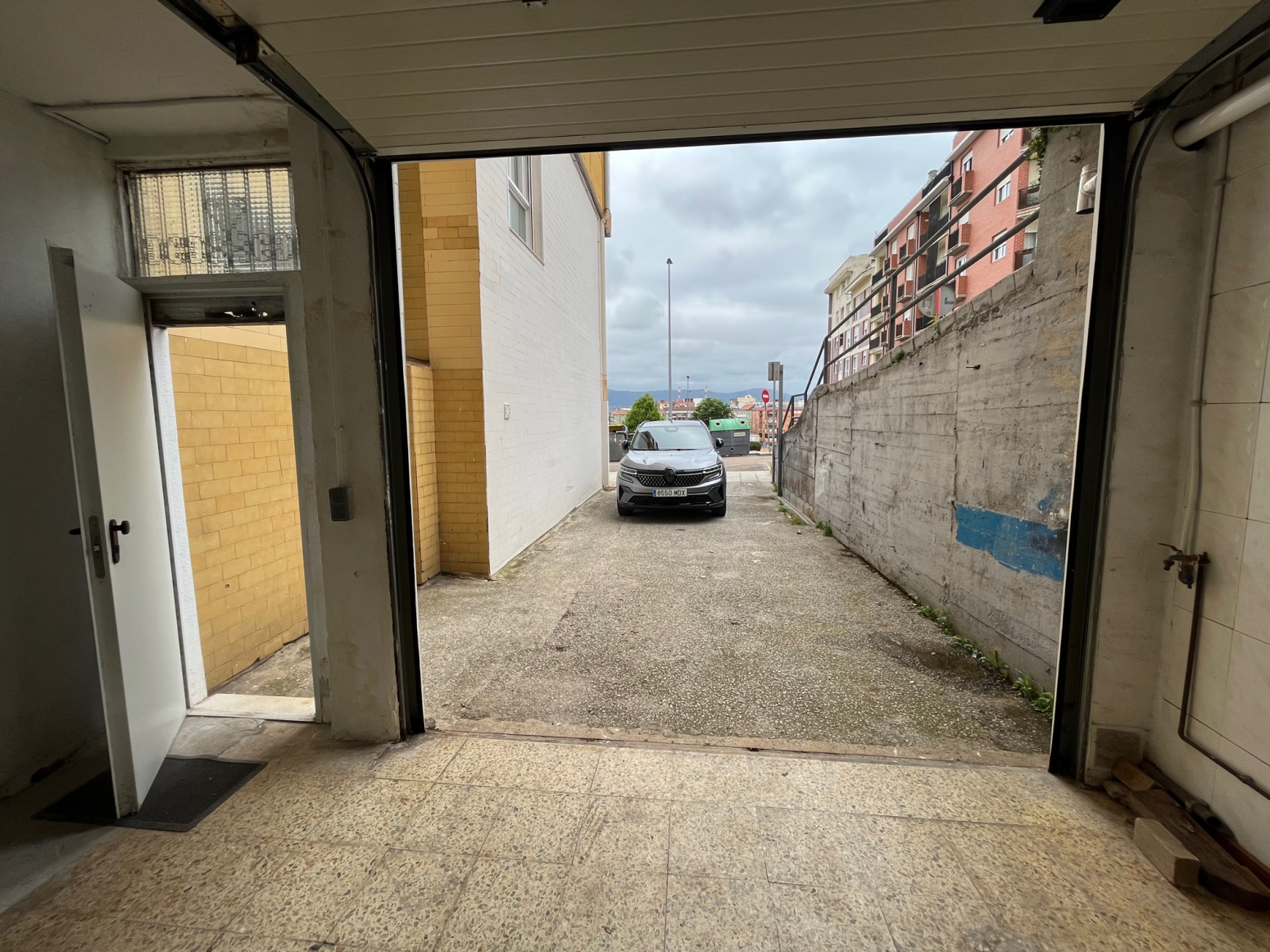 Local-garaje-almacén en Santander
