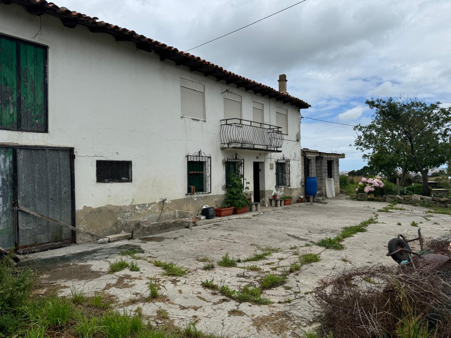 casa independiente con terreno y excelentes vistas
