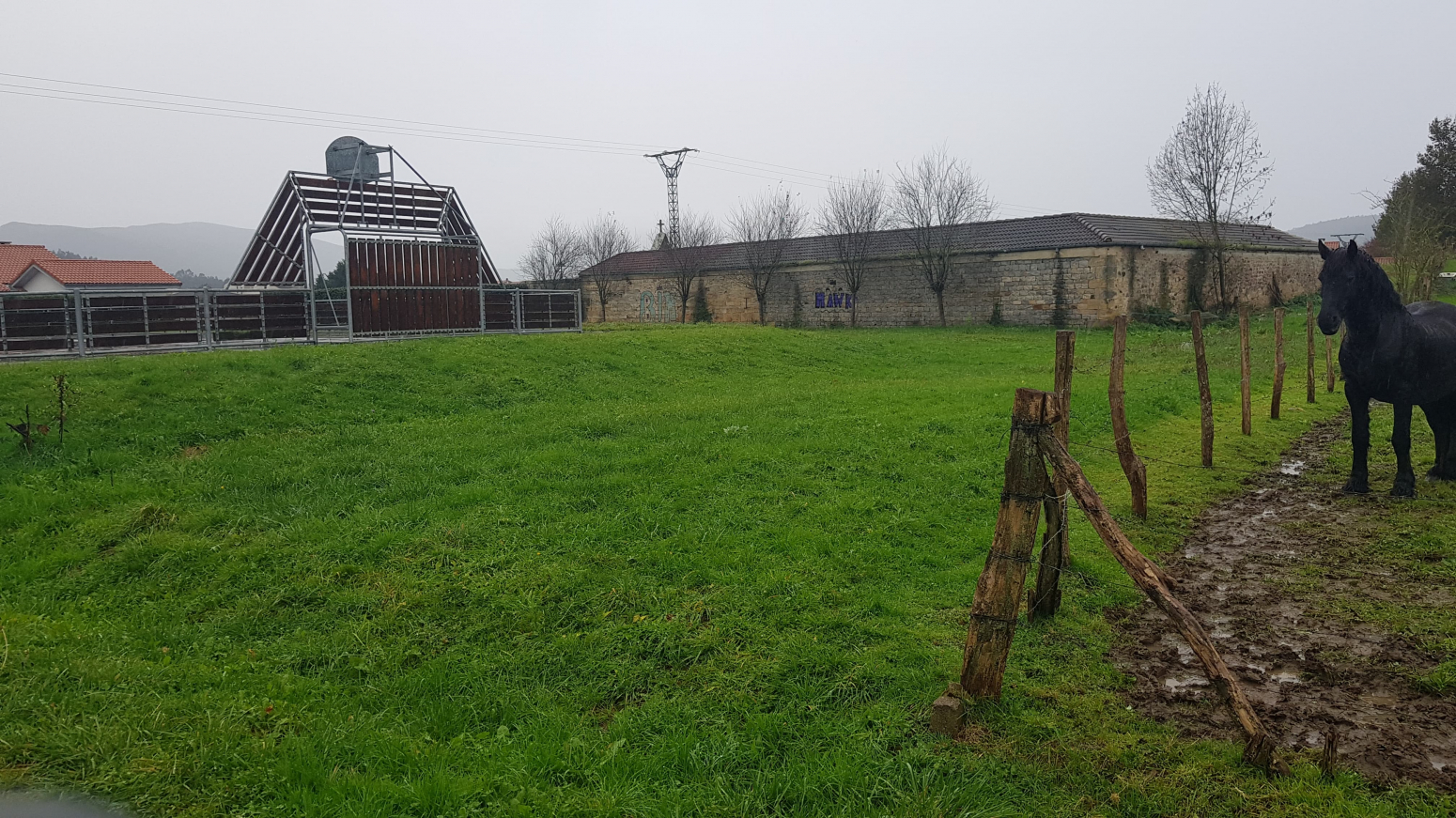 Finca con licencia para construir una casa