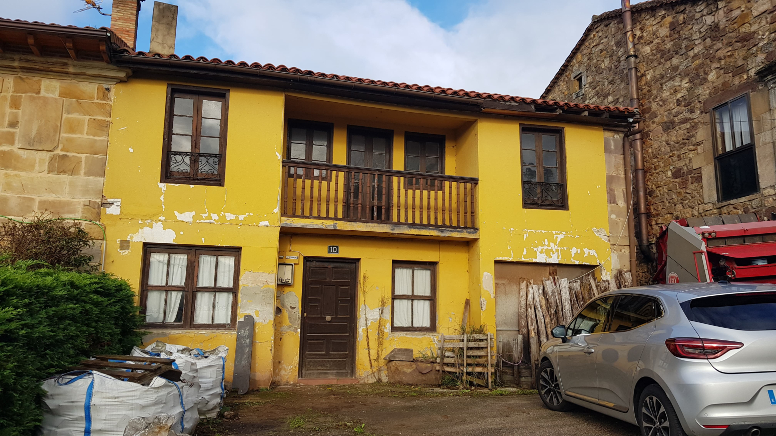 Casa pareada para reformar