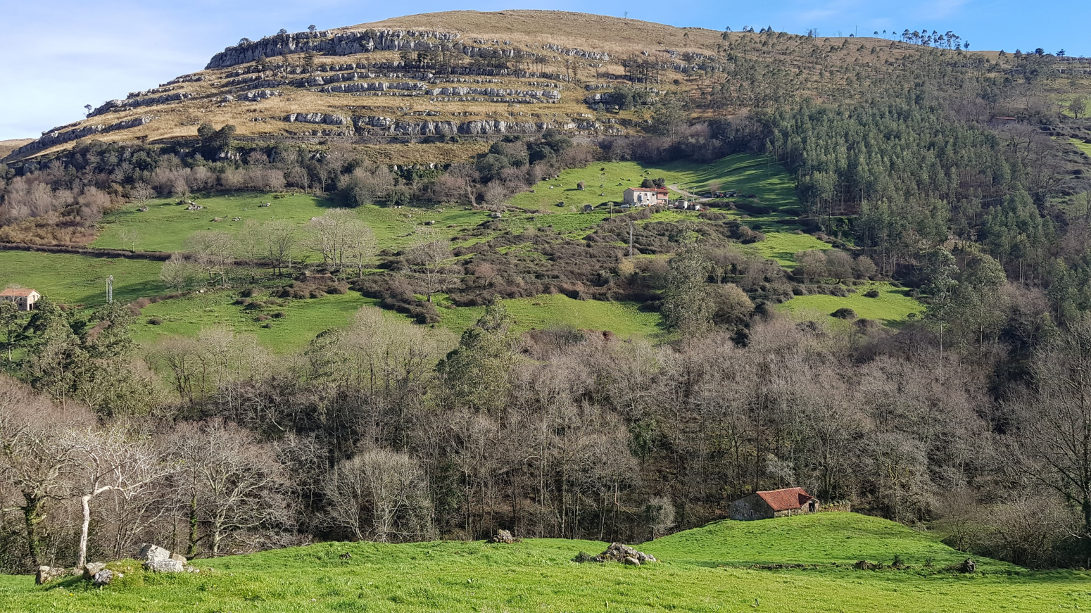 Cabaña pasiega a reformar entorno de ensueño 