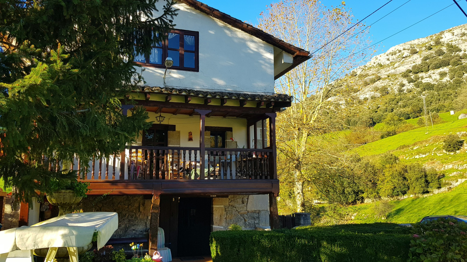 Casa independiente estilo montañesa