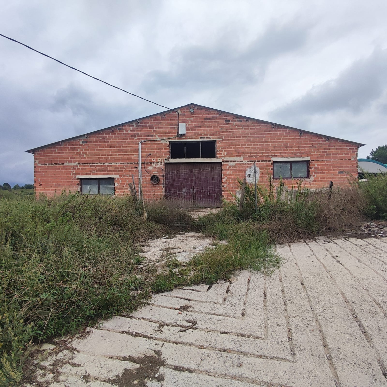 nave con finca