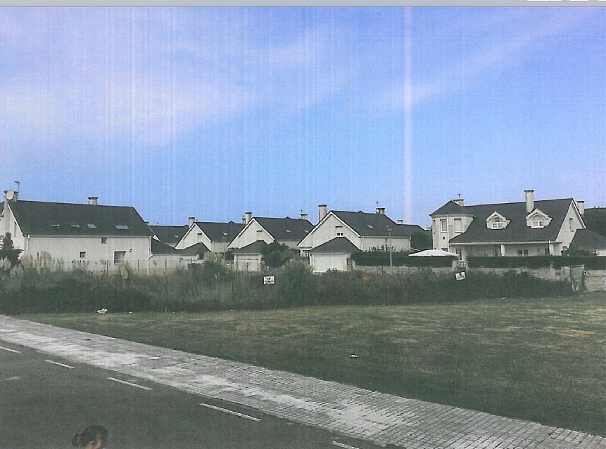 Suelo terciario con licencia para construir 16 apartamentos, 16 garajes y 1 local