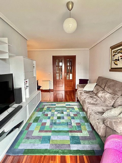 Piso de 2 hab, 2 baños con garaje y trastero a estrenar