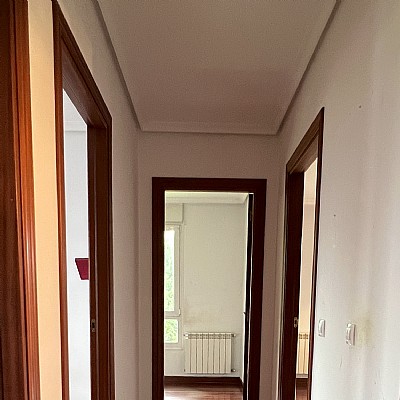 PISO DE 3 HAB Y 2 BAÑOS CON GARAJE EN ENTRAMBASAGUAS