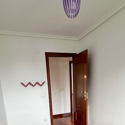 PISO DE 3 HAB Y 2 BAÑOS CON GARAJE EN ENTRAMBASAGUAS