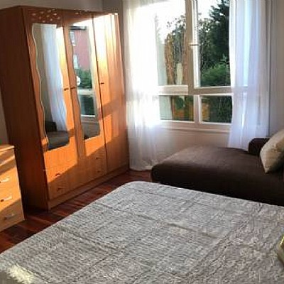 Piso reformado de 2 habitacion con garaje para alquiler temporal (septiembre-junio)