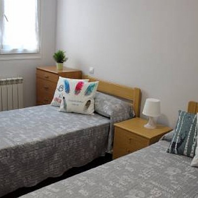 Piso reformado de 2 habitacion con garaje para alquiler temporal (septiembre-junio)