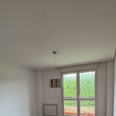 PISO DE 3 HAB Y 2 BAÑOS CON GARAJE EN ENTRAMBASAGUAS