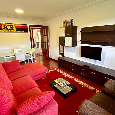 Se vende luminoso piso en Hoznayo, con piscina y muy bien ubicado. Se vende luminoso piso en Hoznayo, con piscina y muy bien ubicado.