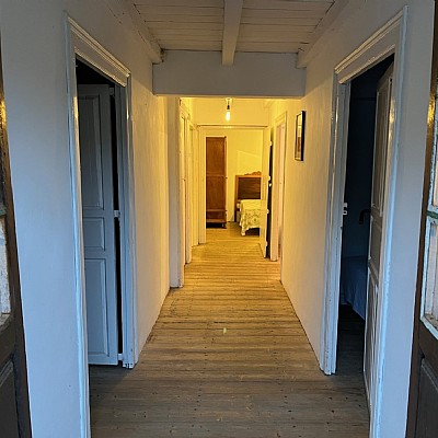 Conjunto de 2 chalets pareados con proyecto visado y licencia para reformar y con parcela de 2000 metros en plena naturaleza