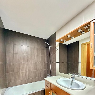 Chalet pareado en venta