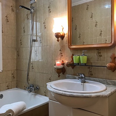 Piso de 3 habitaciones con ascensor y balcón en el centro de Reinosa