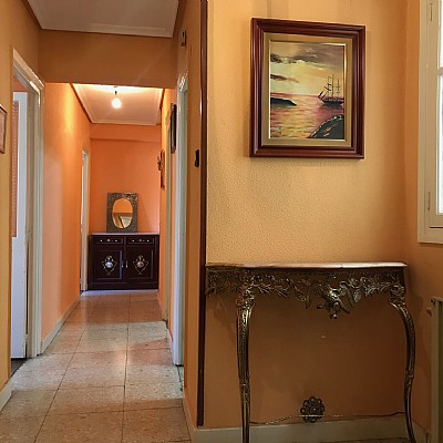 Piso de 3 habitaciones con ascensor y balcón en el centro de Reinosa