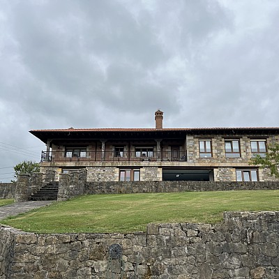 Espectacular chalet independiente en Reocin