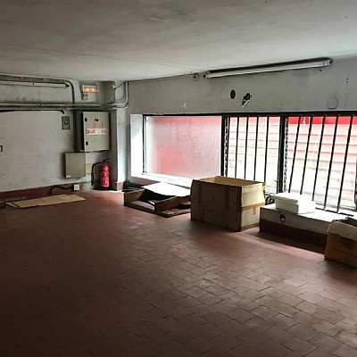 Local comercial en plena calle Castilal ideal para negocio