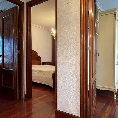 Local comercial en plena calle Castilal ideal para negocio