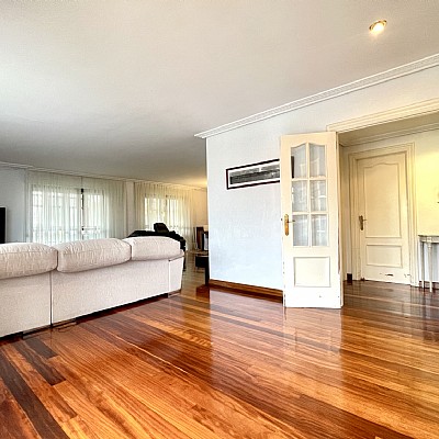 Duplex de 260 metros con garaje cerrado en El Sardinero