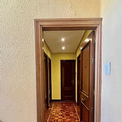 Piso de 2 hab y un baño en el centro de Santander