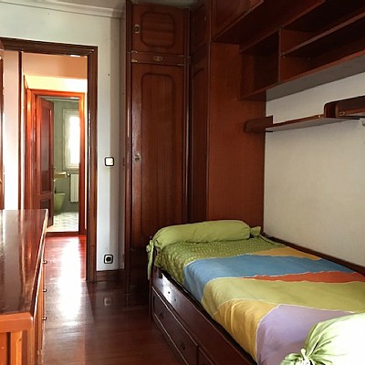 Local comercial en plena calle Castilal ideal para negocio