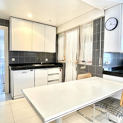 Duplex de 260 metros con garaje cerrado en El Sardinero