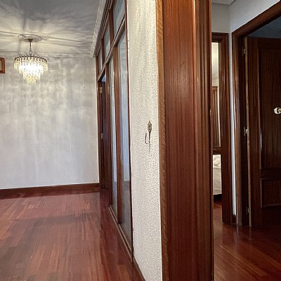 Local comercial en plena calle Castilal ideal para negocio