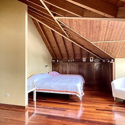 Duplex de 260 metros con garaje cerrado en El Sardinero