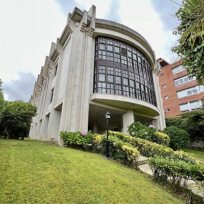 Duplex de 260 metros con garaje cerrado en El Sardinero