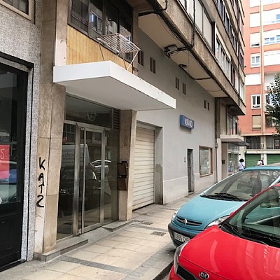 Local comercial en plena calle Castilal ideal para negocio