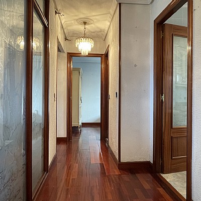 Local comercial en plena calle Castilal ideal para negocio