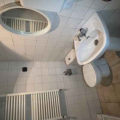 Amplio local en Torrelavega