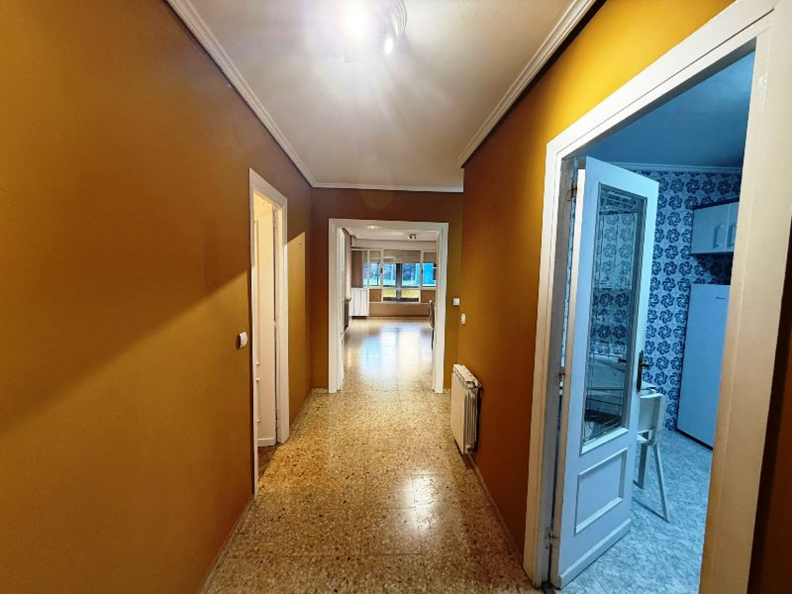 AMPLIO PISO EN VENTA EN CABEZÓN DE LA SAL