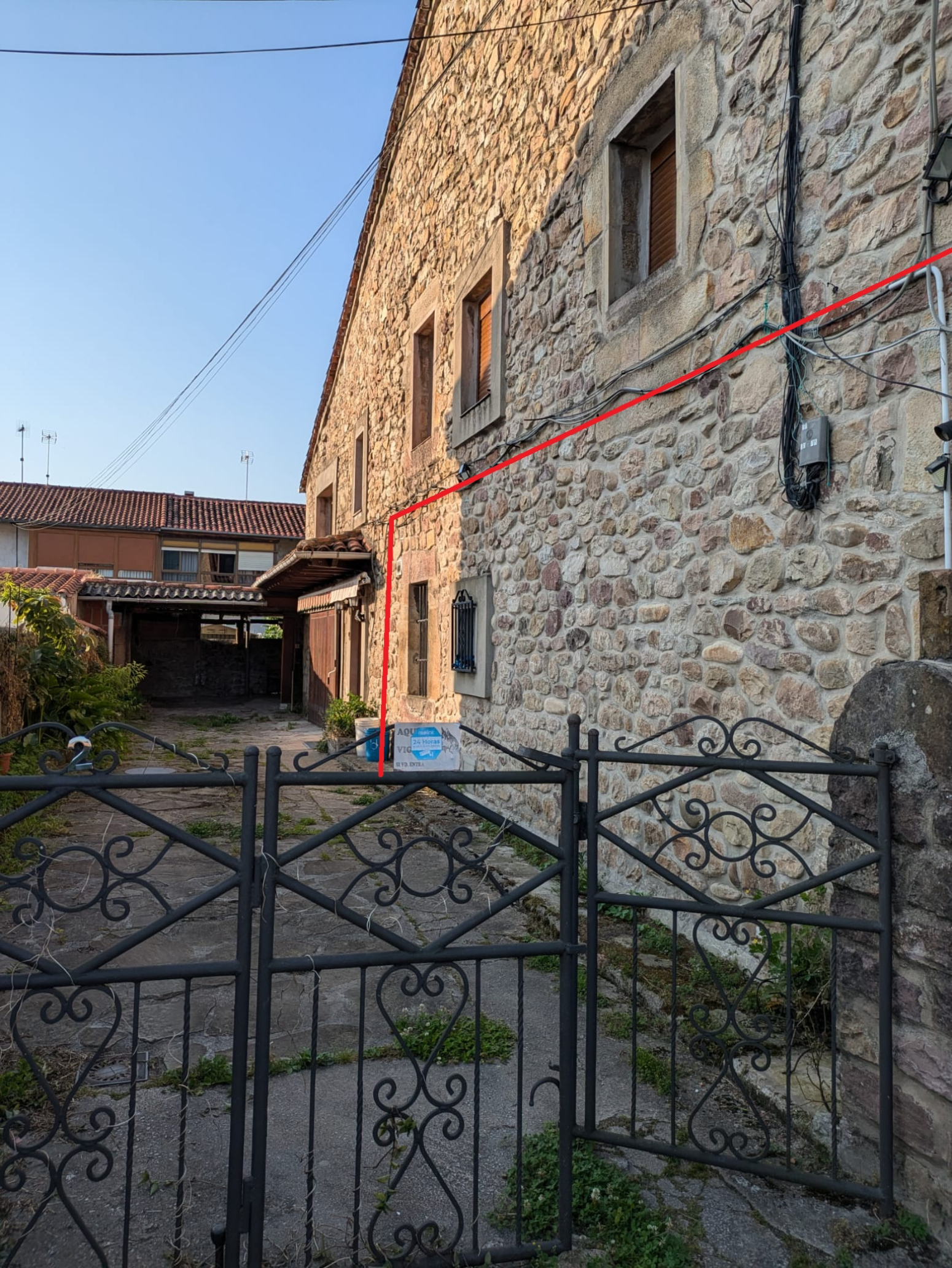 Casa de Piedra Montañesa