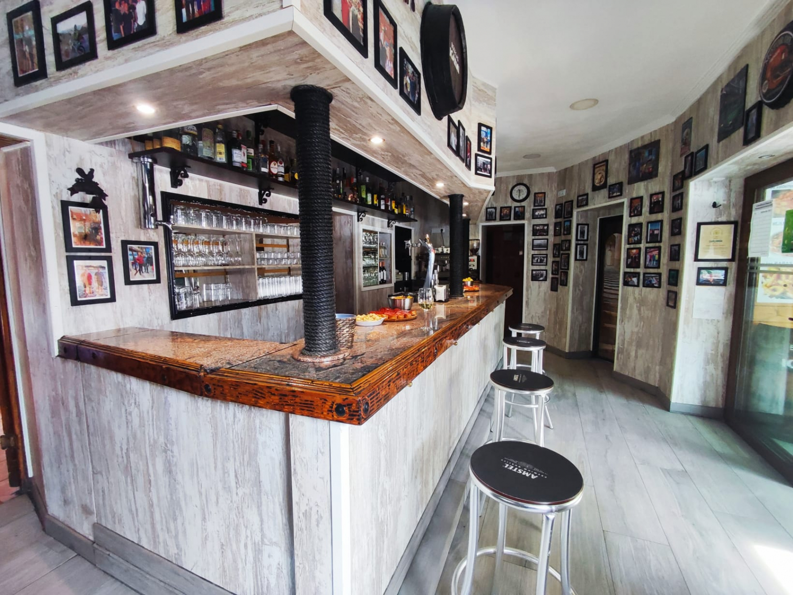 SE VENDE RESTAURANTE EN SARÓN