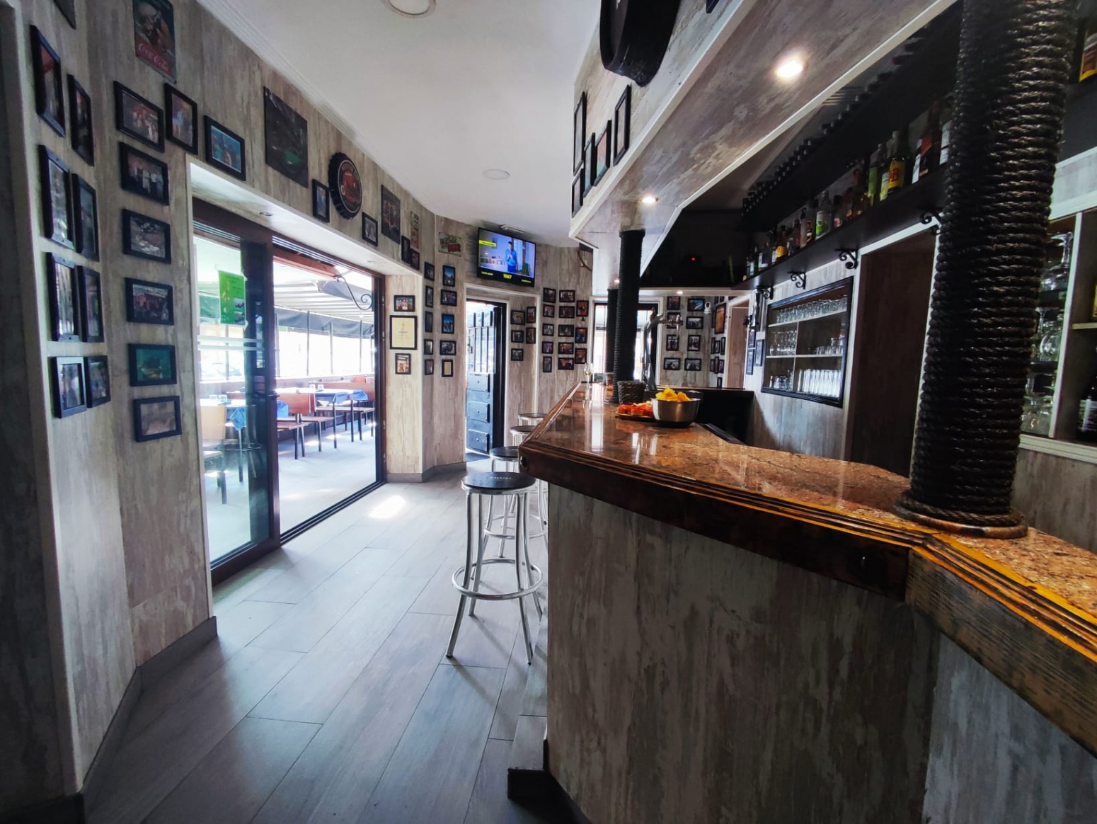 SE VENDE RESTAURANTE EN SARÓN