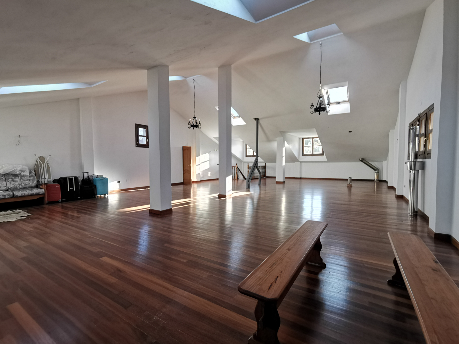  EXCLUSIVA CASA INDEPENDIENTE EN LA BIEN APARECIDA - AMPUERO