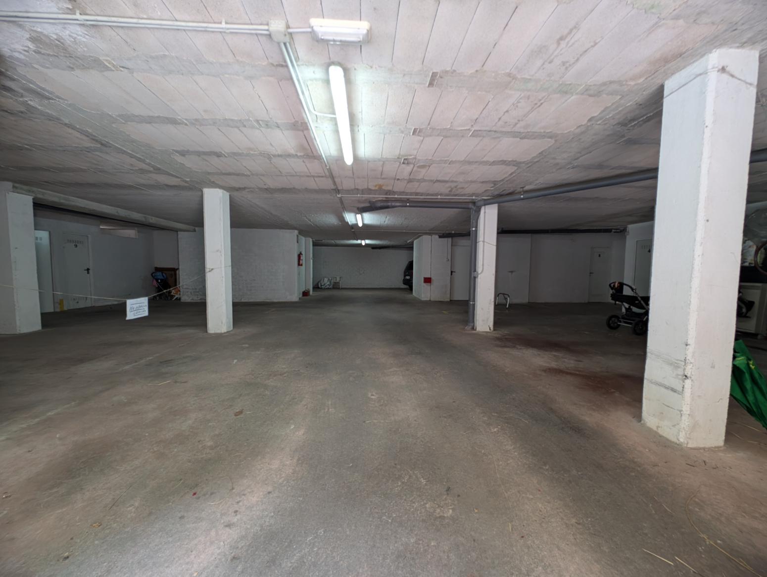Garaje en venta en el centro de Limpias