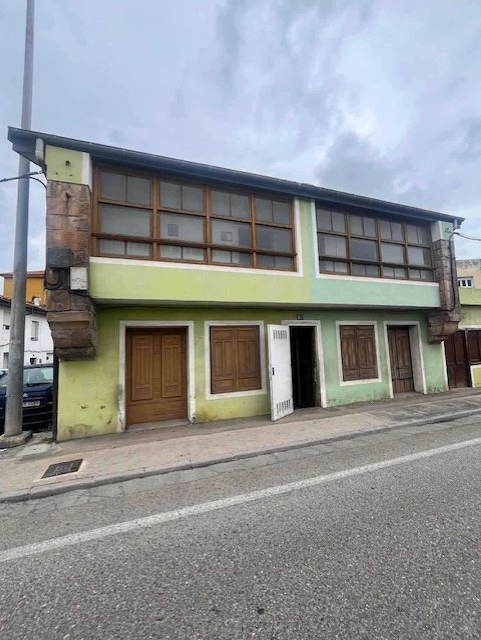 DOS CASAS ADOSADAS EN BARREDA