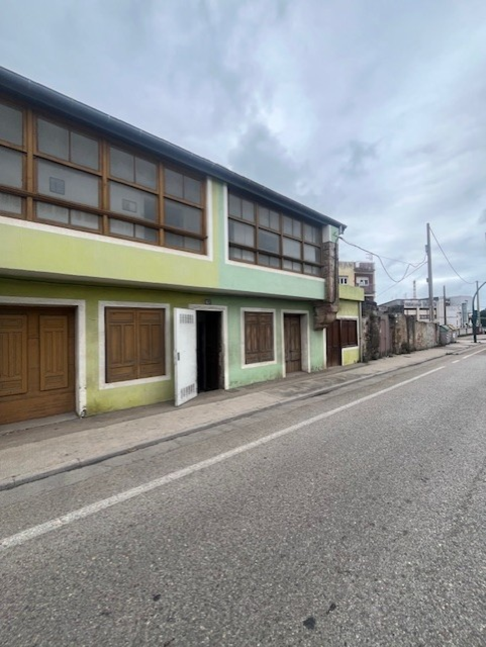 DOS CASAS ADOSADAS EN BARREDA