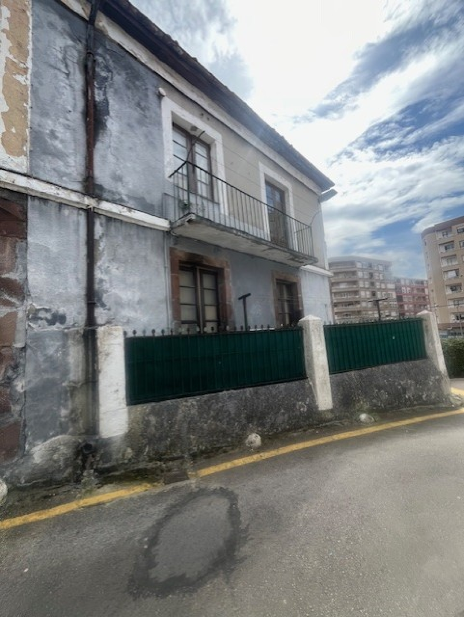 Casa independiente en el centro de Torrelavega