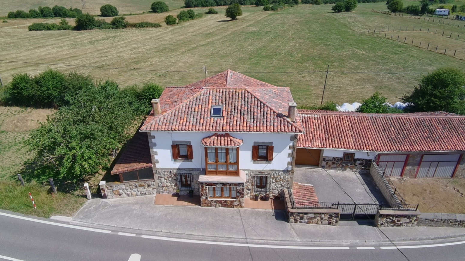 VENTA DE CASA INDEPENDIENTE EN LAS ROZAS DE VALDEARROYO (PANTANO DEL EBRO)