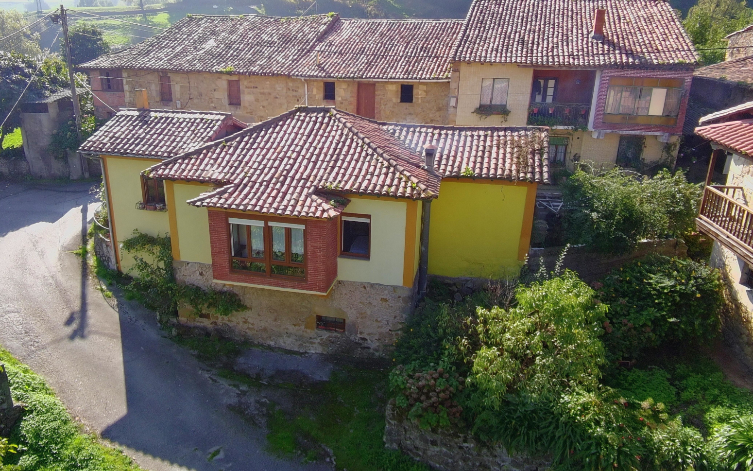 CASA INDEPENDIENTE EN HIJAS (PUENTE VIESGO)