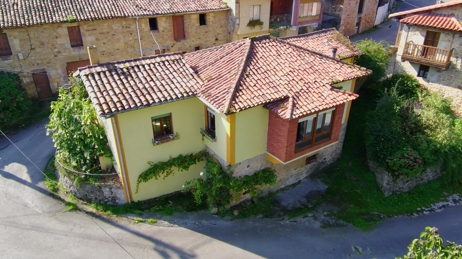CASA INDEPENDIENTE EN HIJAS (PUENTE VIESGO)