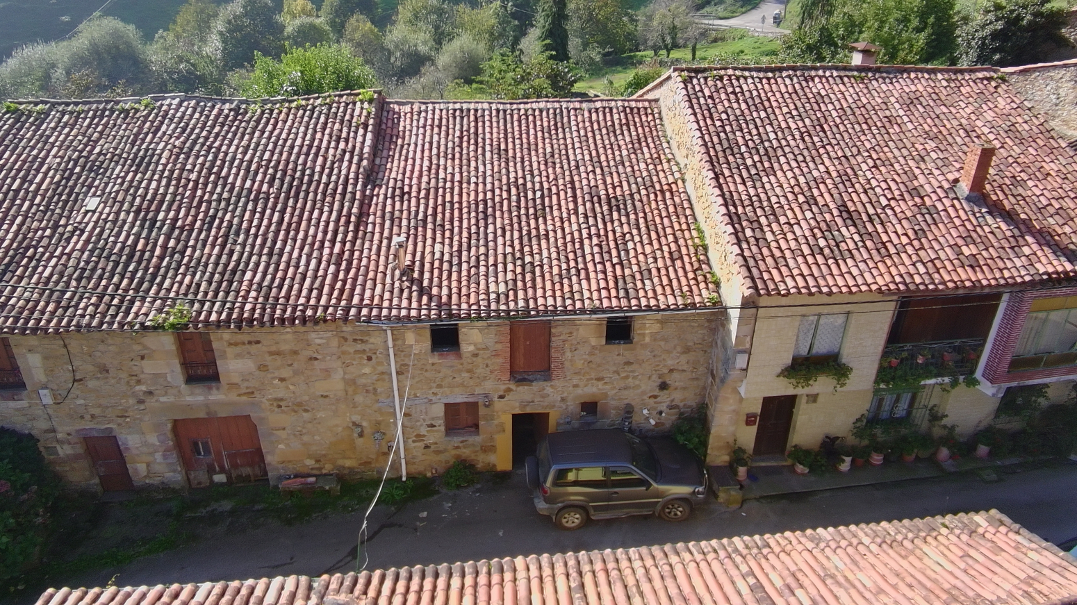 SE VENDE CASA-CUADRA EN HIJAS