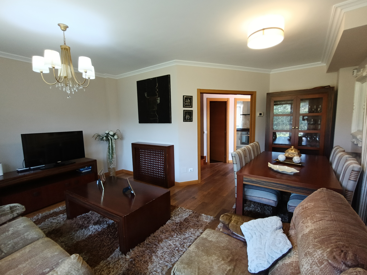 SE VENDE CHALET ESQUINERO EN VIVEDA (SANTILLANA DEL MAR)