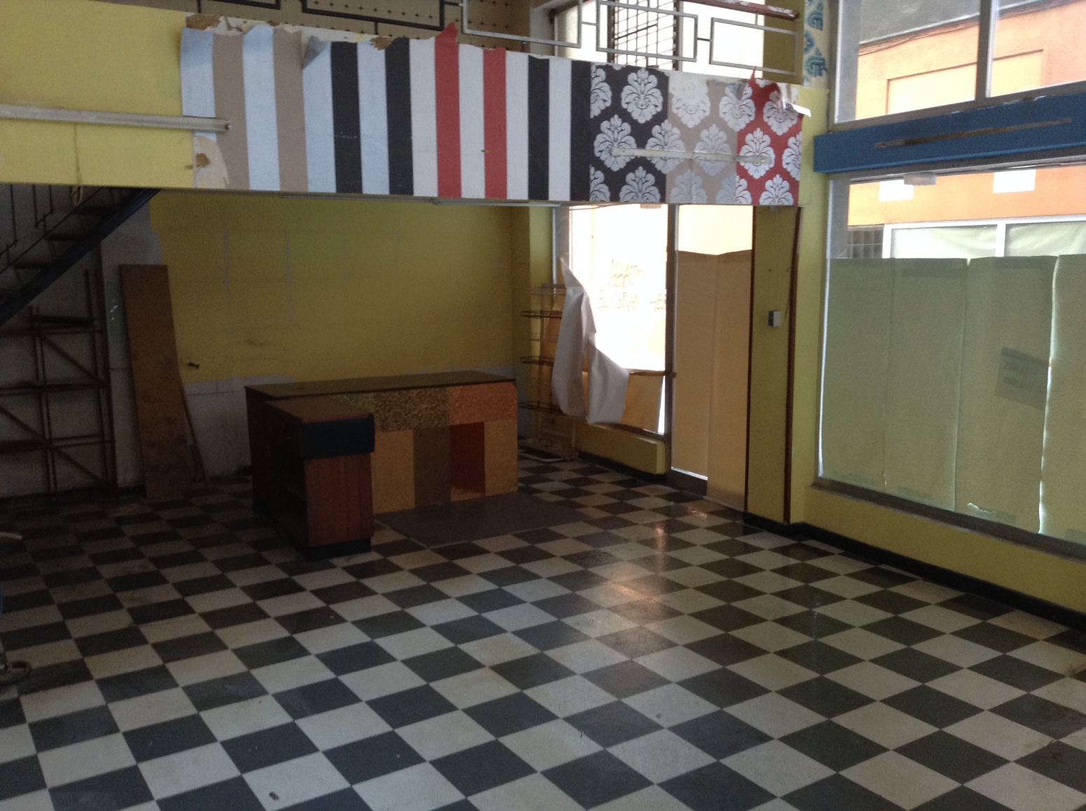 LOCAL COMERCIAL EN TORRELAVEGA